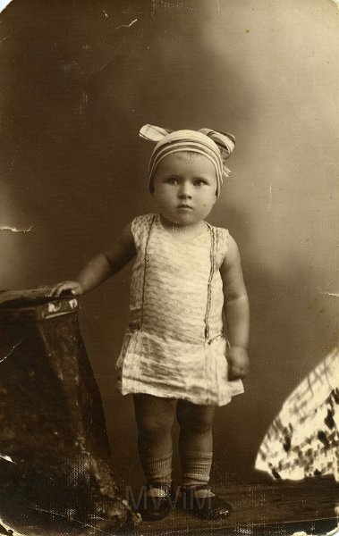 KKE 3949.jpg - Eugenia Kwiatkowska w wieku 12 miesięcy, Lida, 1932 r.